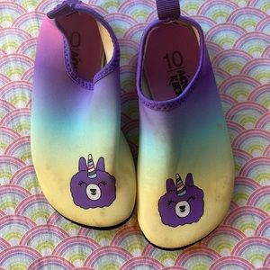 Water shoes size 10 girl